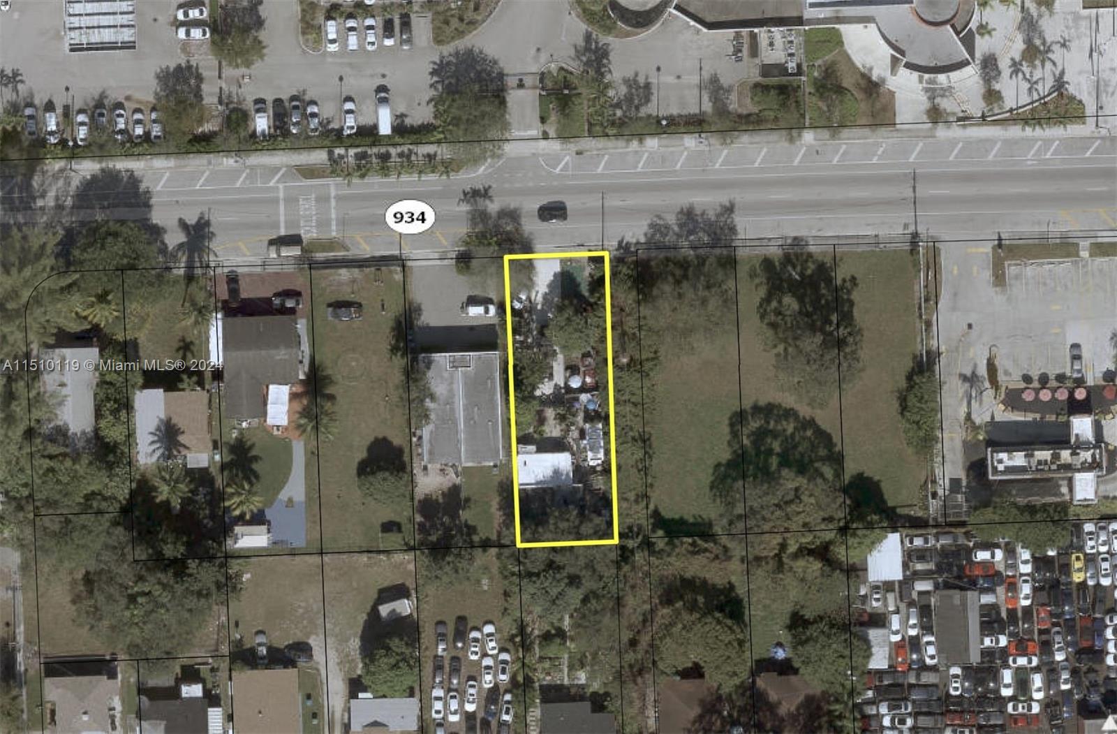 752 Nw 81st St St, Miami, Broward County, Florida - 2 Bedrooms  
1 Bathrooms - 