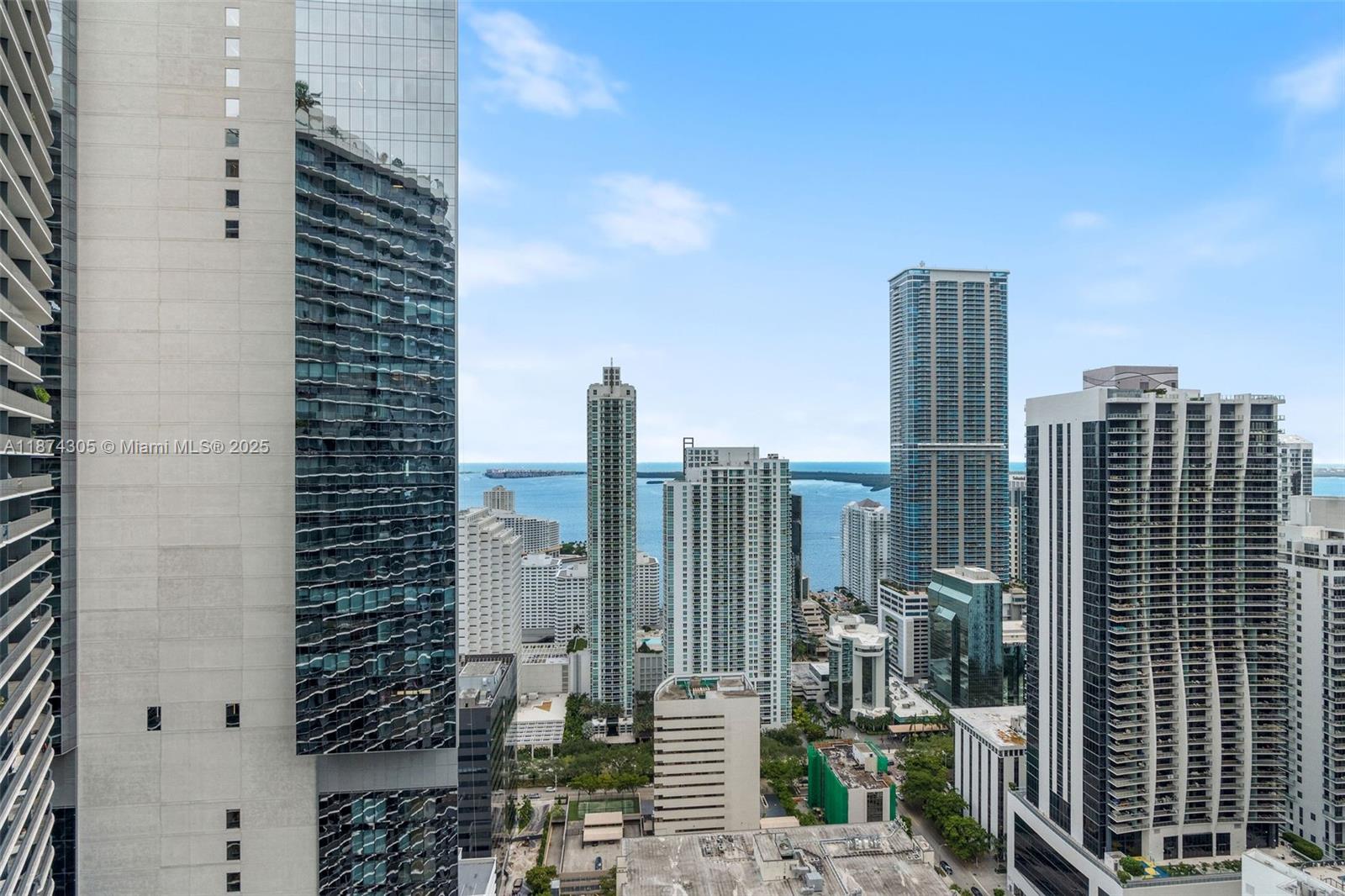 BRICKELL HEIGHTS EAST CON - Residential Lease
