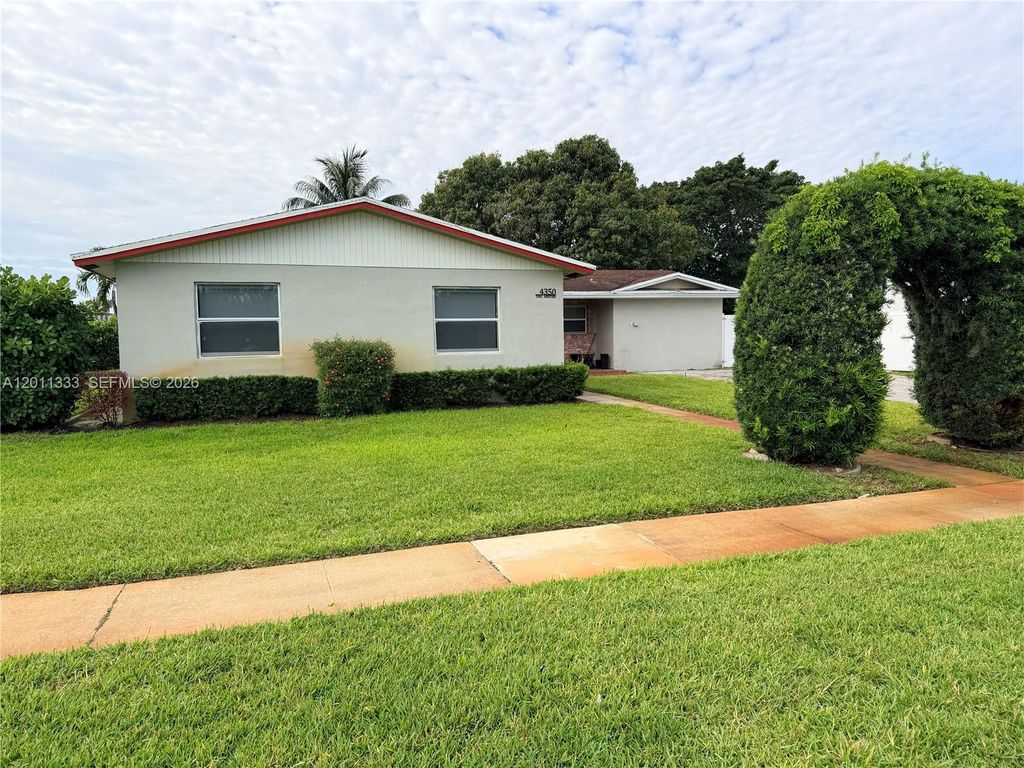 Photo of 4350 NW 14th St, Lauderhill, FL 33313 (MLS # A12011333)