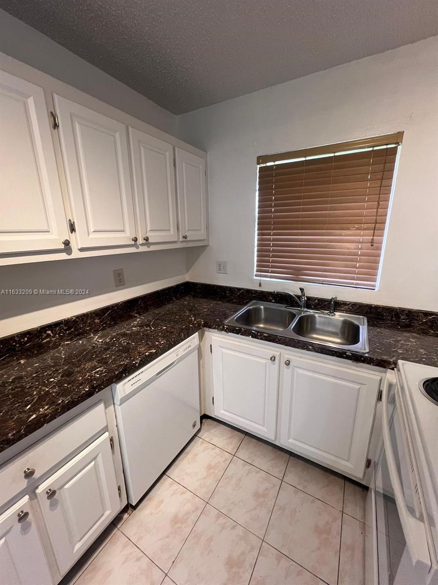BOCA LINDA CONDO - Residential Lease