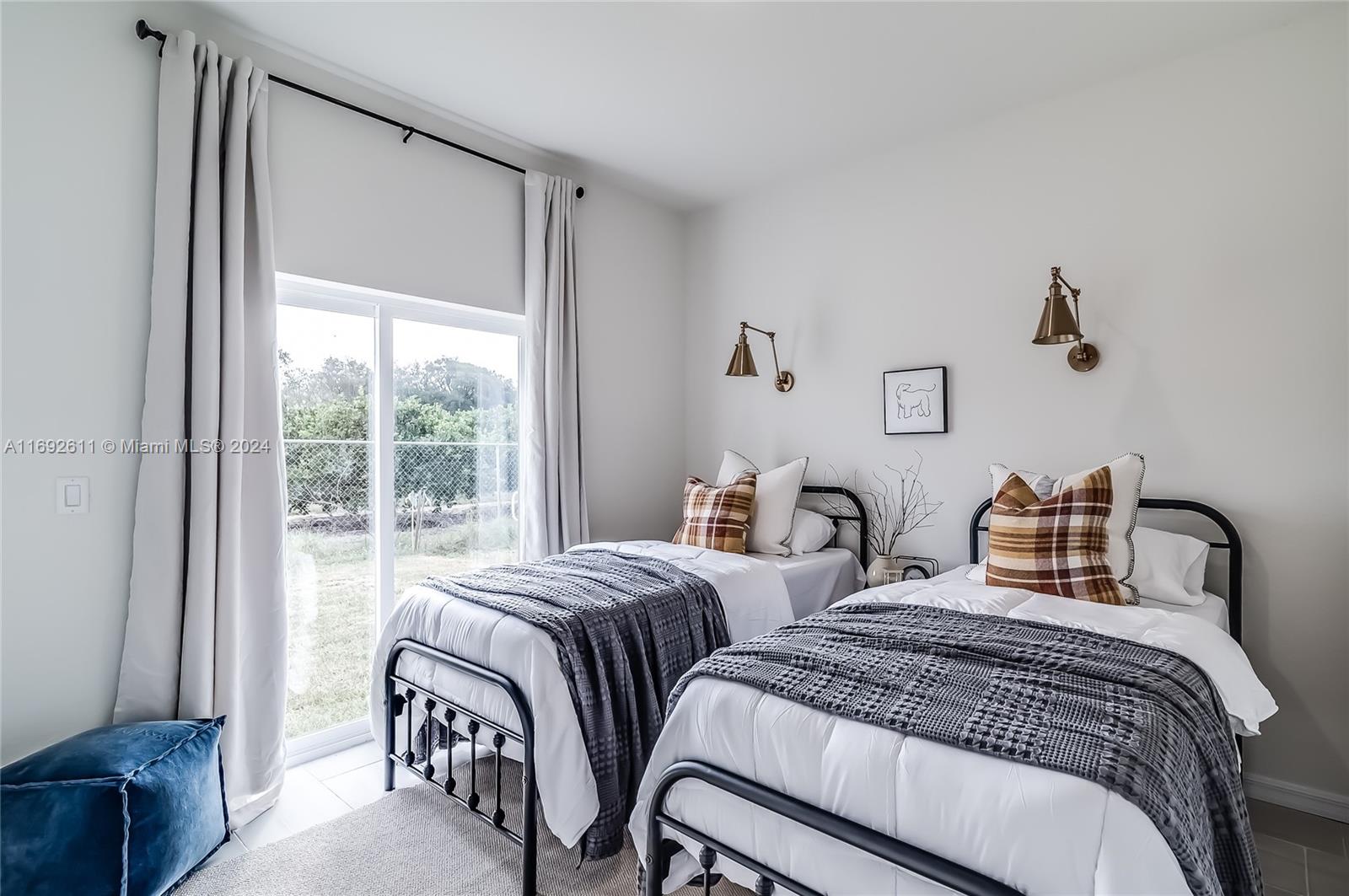 Las Villas at Kenilworth - Residential Lease