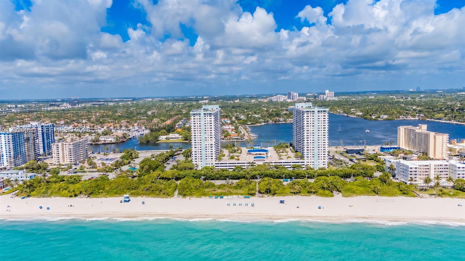 SUMMIT CONDO - Residential