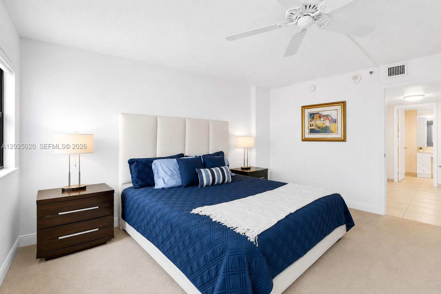 SUMMIT CONDO - Residential