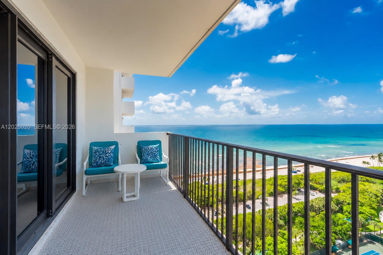 SUMMIT CONDO - Residential