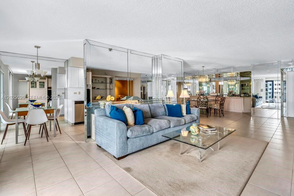 SUMMIT CONDO - Residential