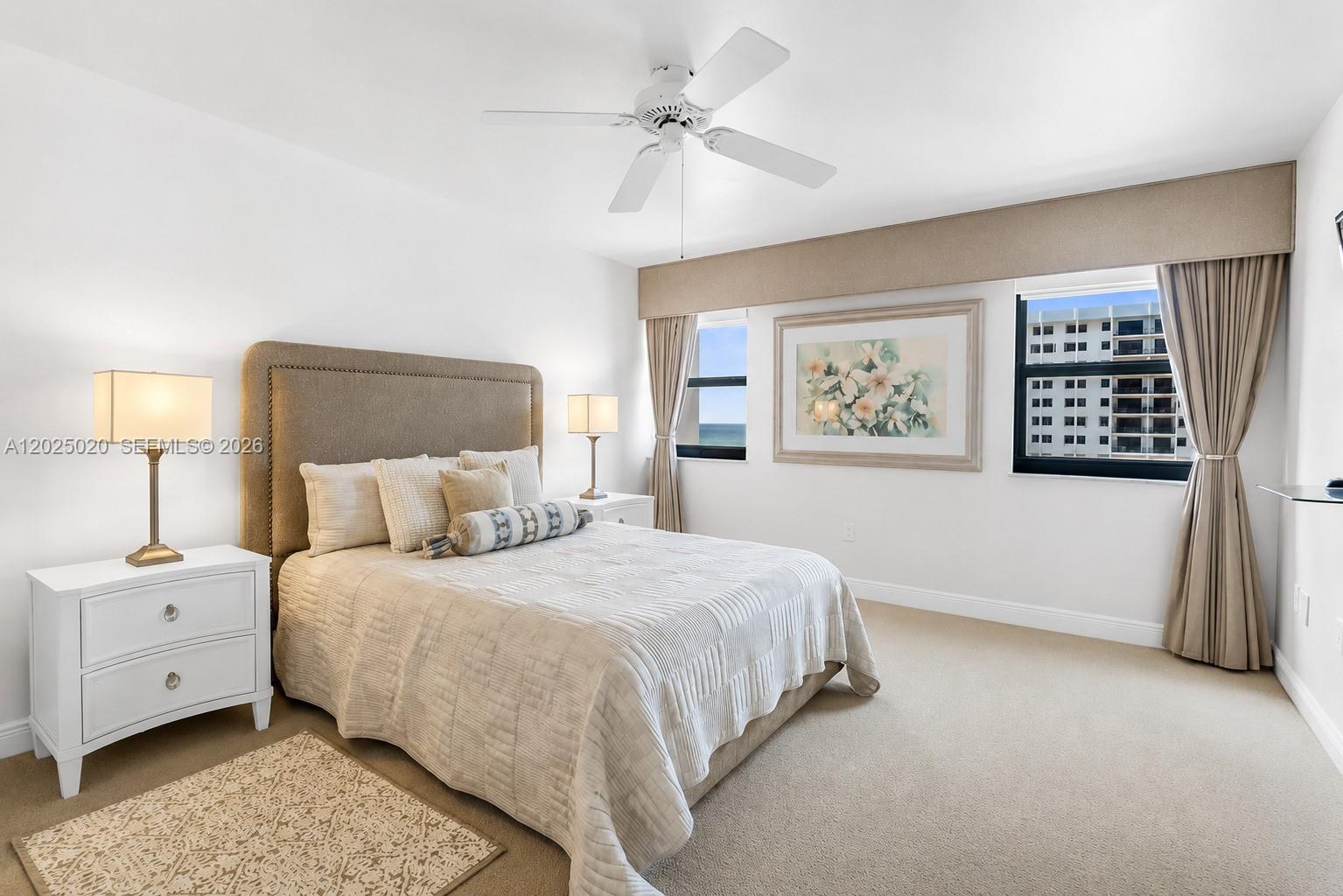 SUMMIT CONDO - Residential