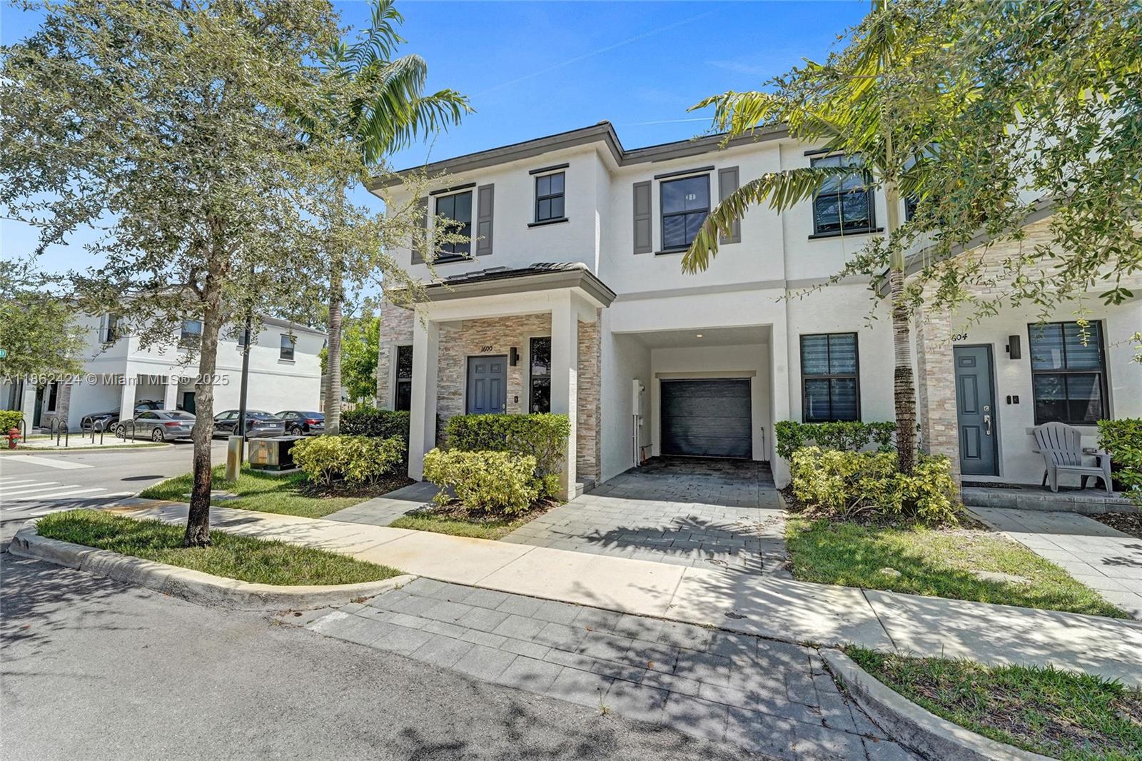 The Edge on 15th - Residential