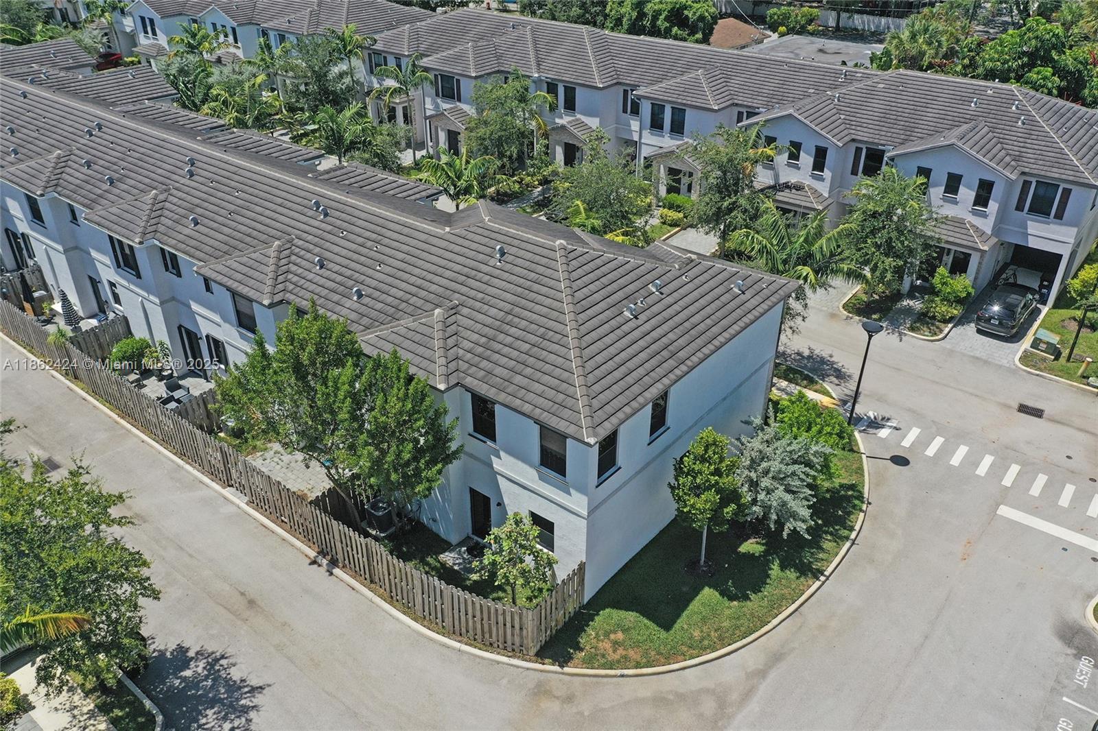 1600 SW 28 Street 0