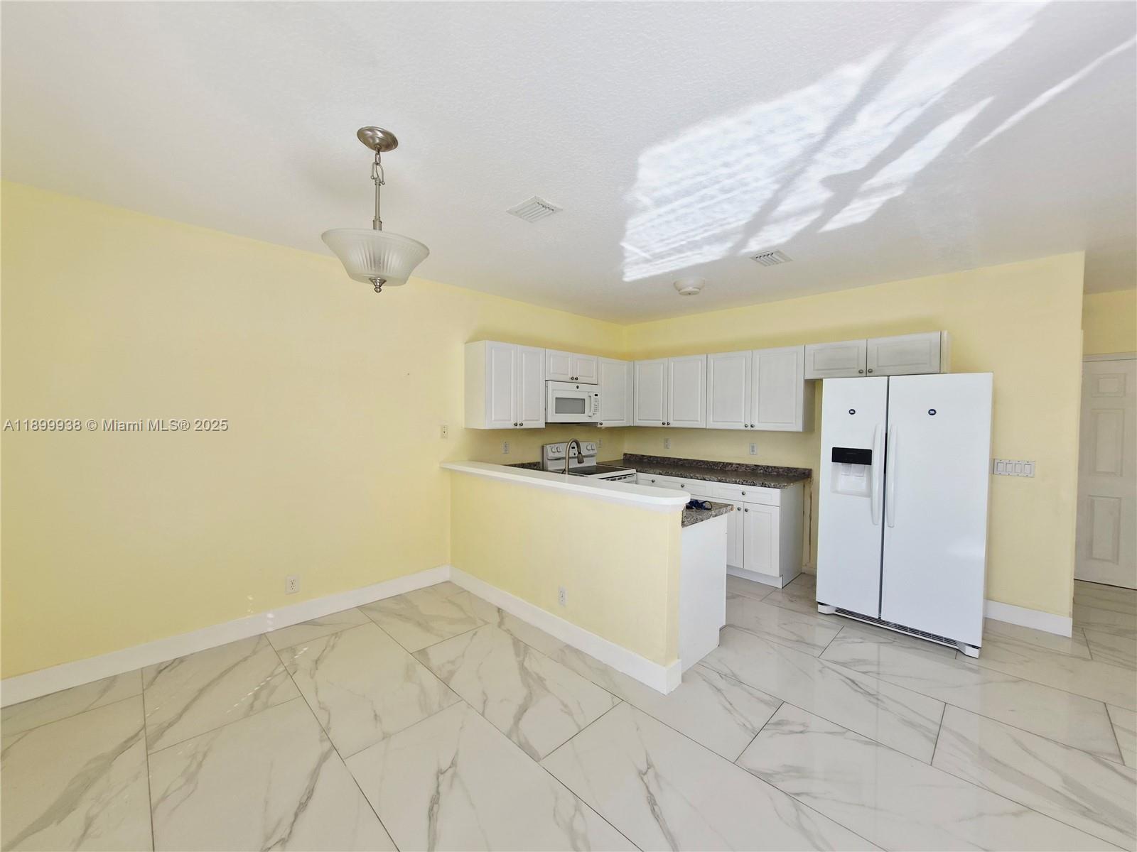 FORDS MANOR - Residential Lease