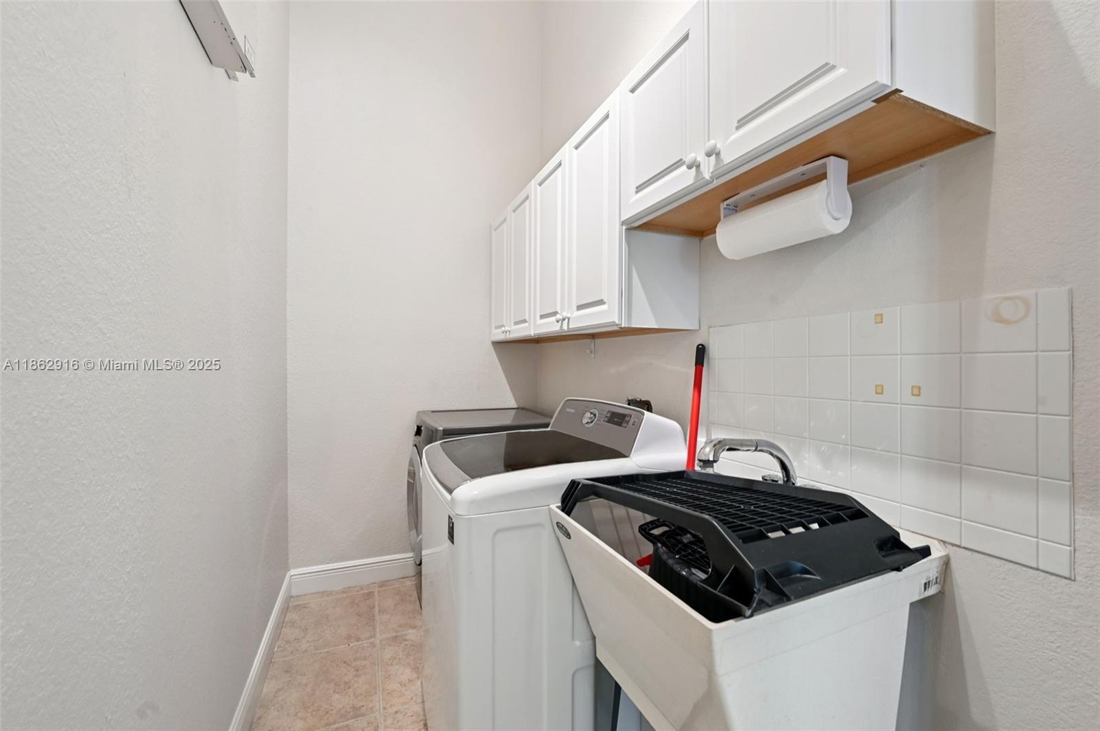 MARDEL ESTATES - Residential