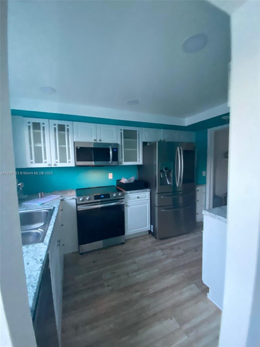 2115 NE 44th St