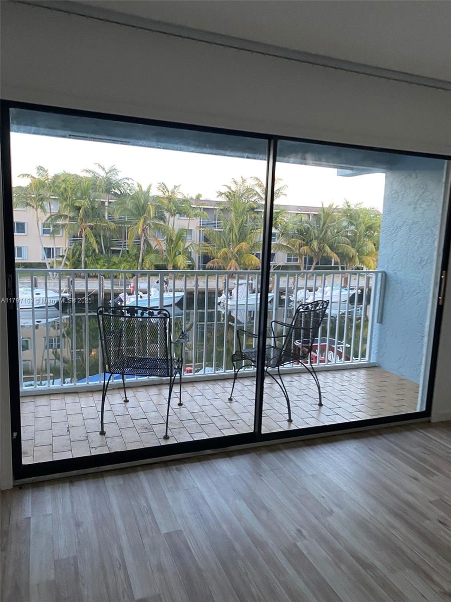 2115 Ne 44th St, Lighthouse Point, Broward County, Florida - 2 Bedrooms  
3 Bathrooms - 