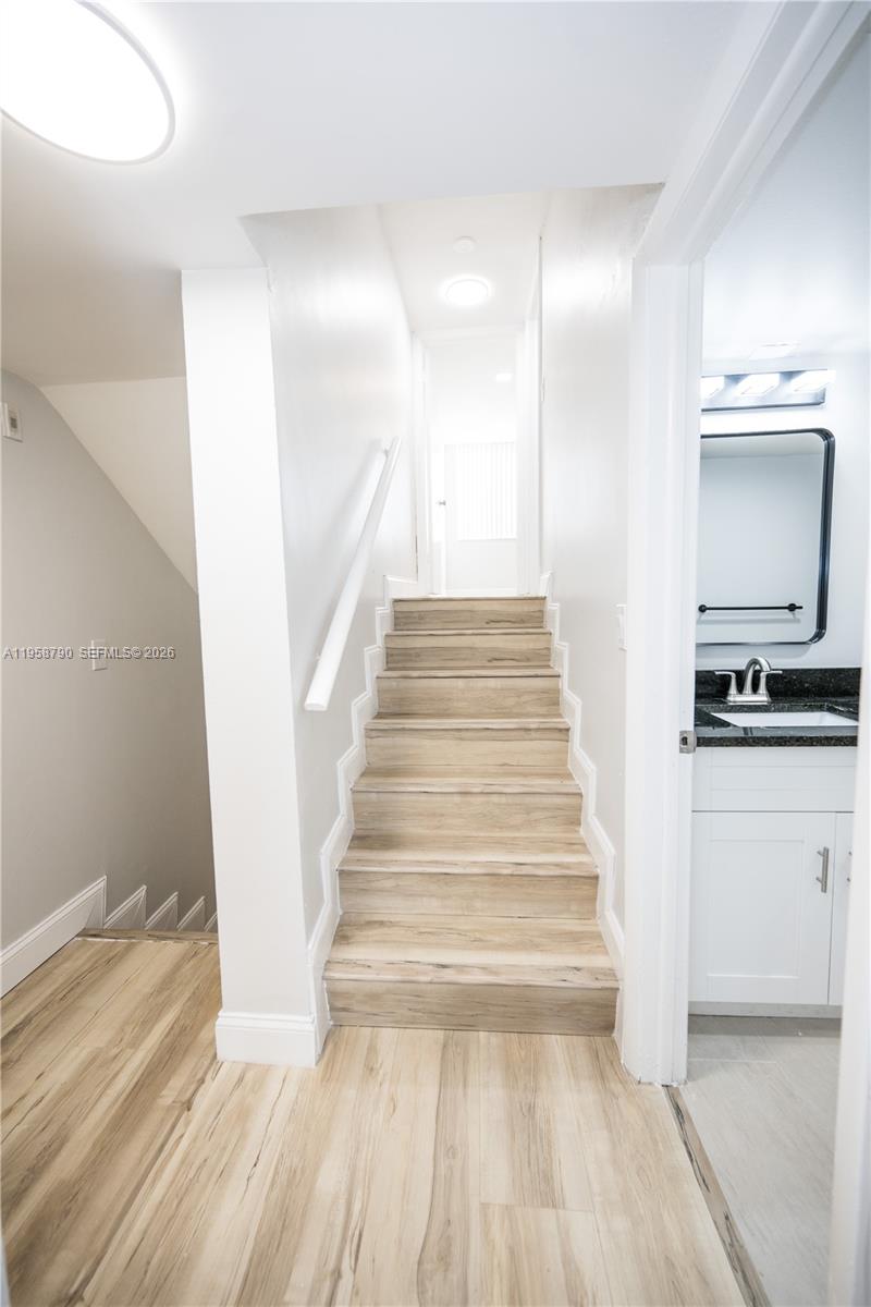 LAVERS DELRAY RACQUET CLU - Residential Lease