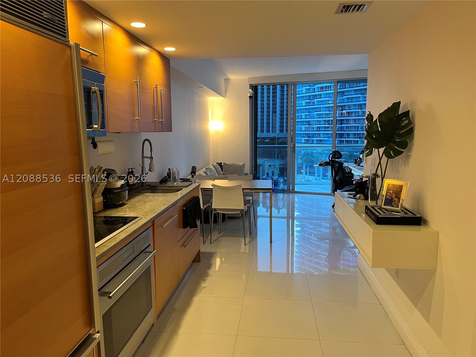 465 Brickell Ave 804