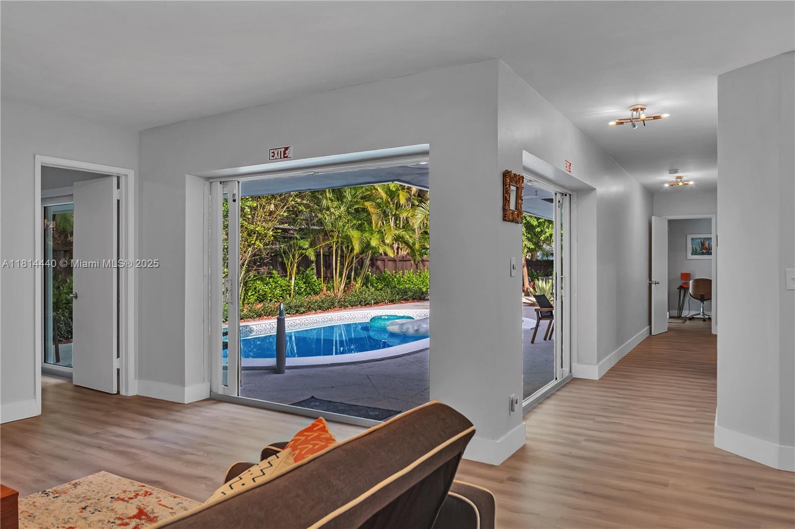 ROBERTSON PARK - Residential Lease