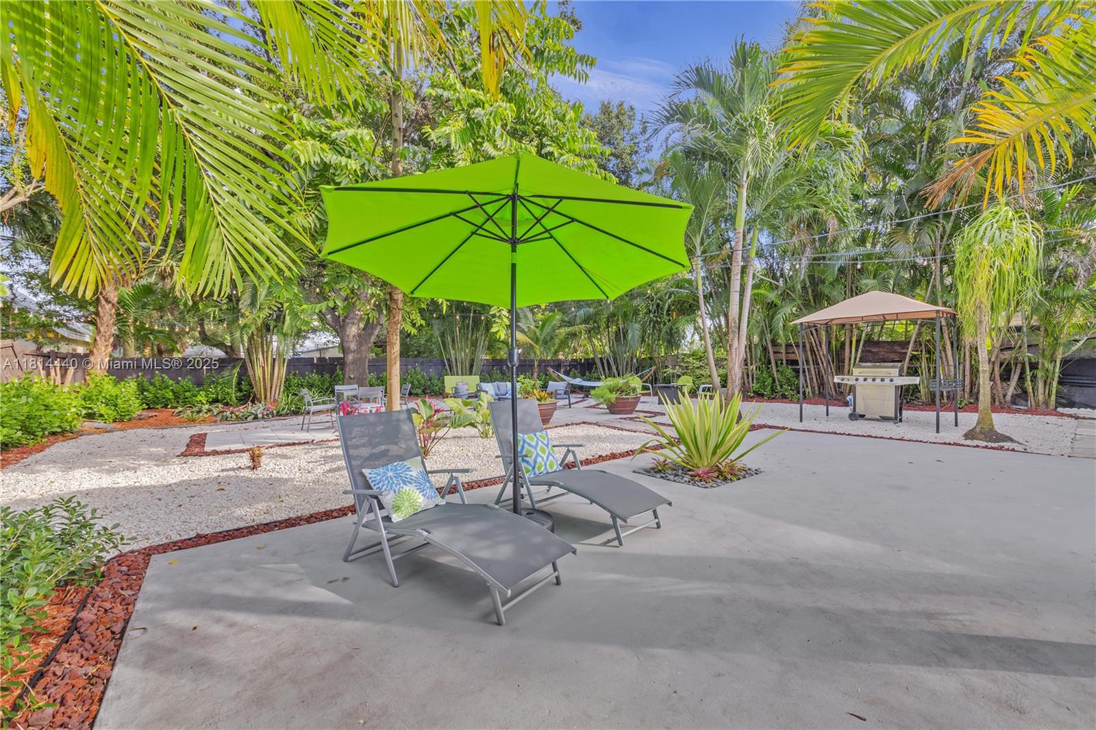 ROBERTSON PARK - Residential Lease