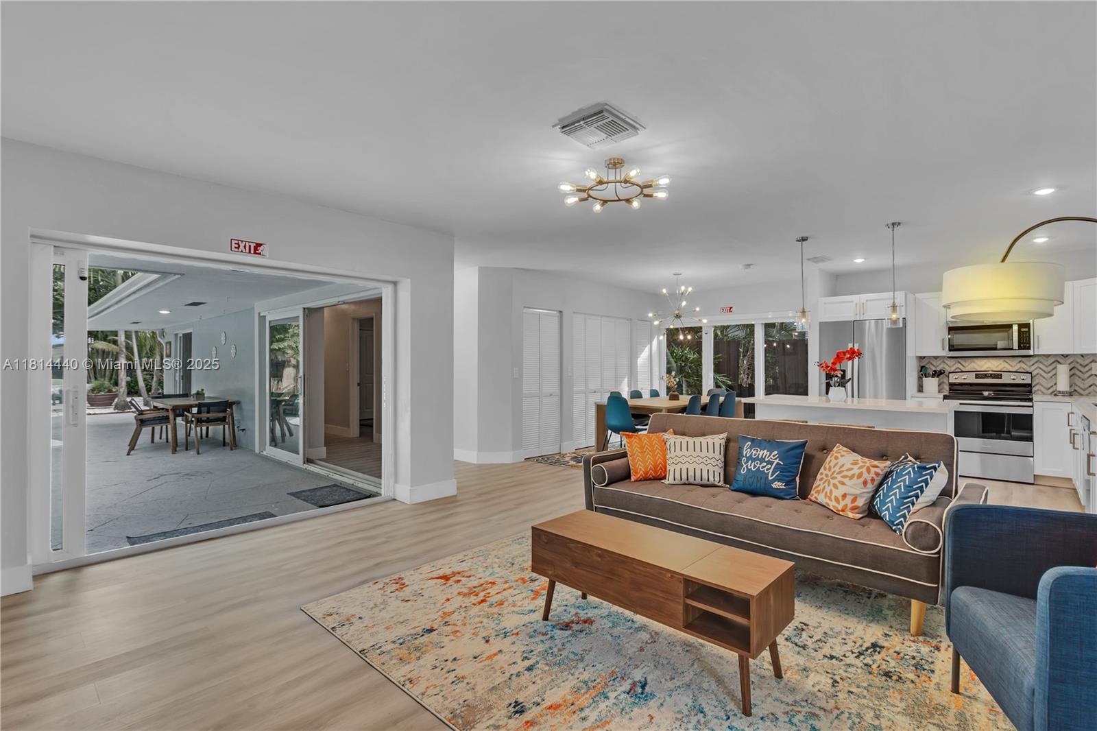 ROBERTSON PARK - Residential Lease