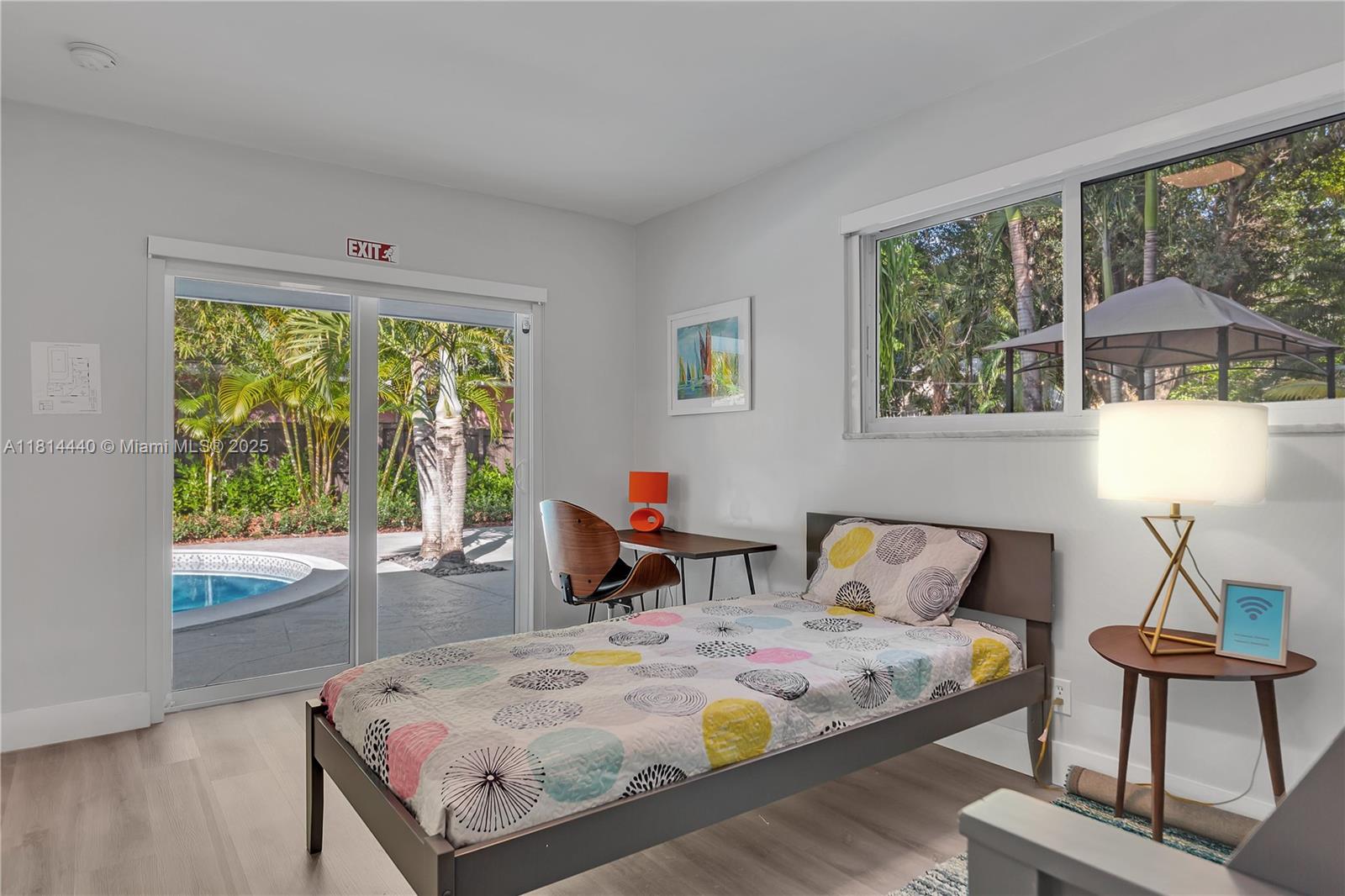 ROBERTSON PARK - Residential Lease