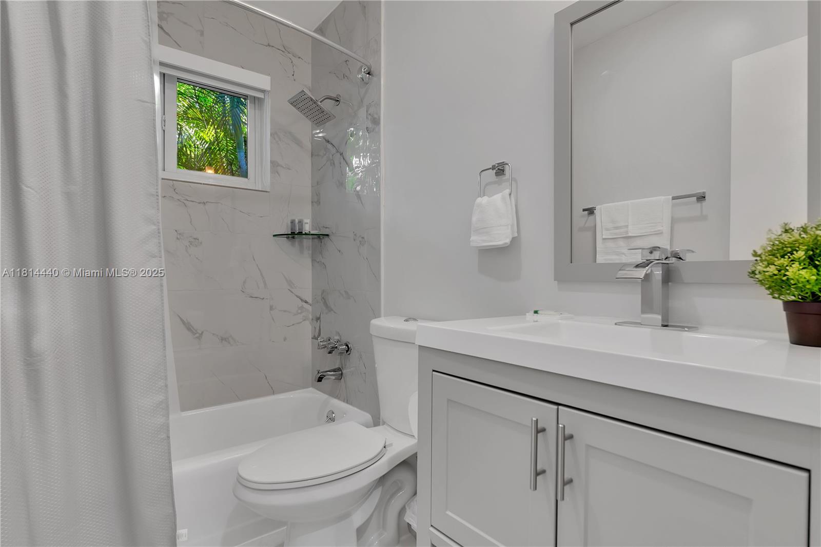 ROBERTSON PARK - Residential Lease