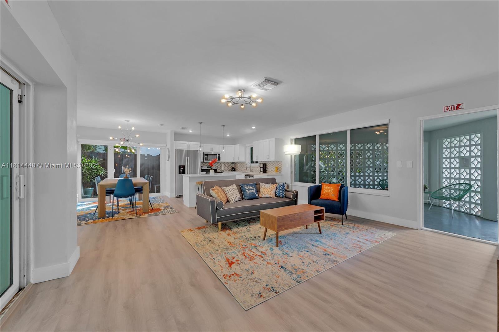 ROBERTSON PARK - Residential Lease