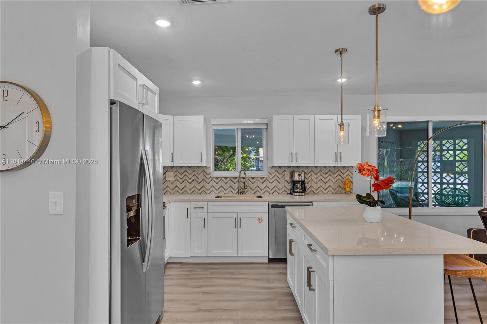 ROBERTSON PARK - Residential Lease