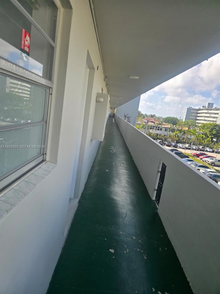 JADE WINDS GROUP - - Residential Lease