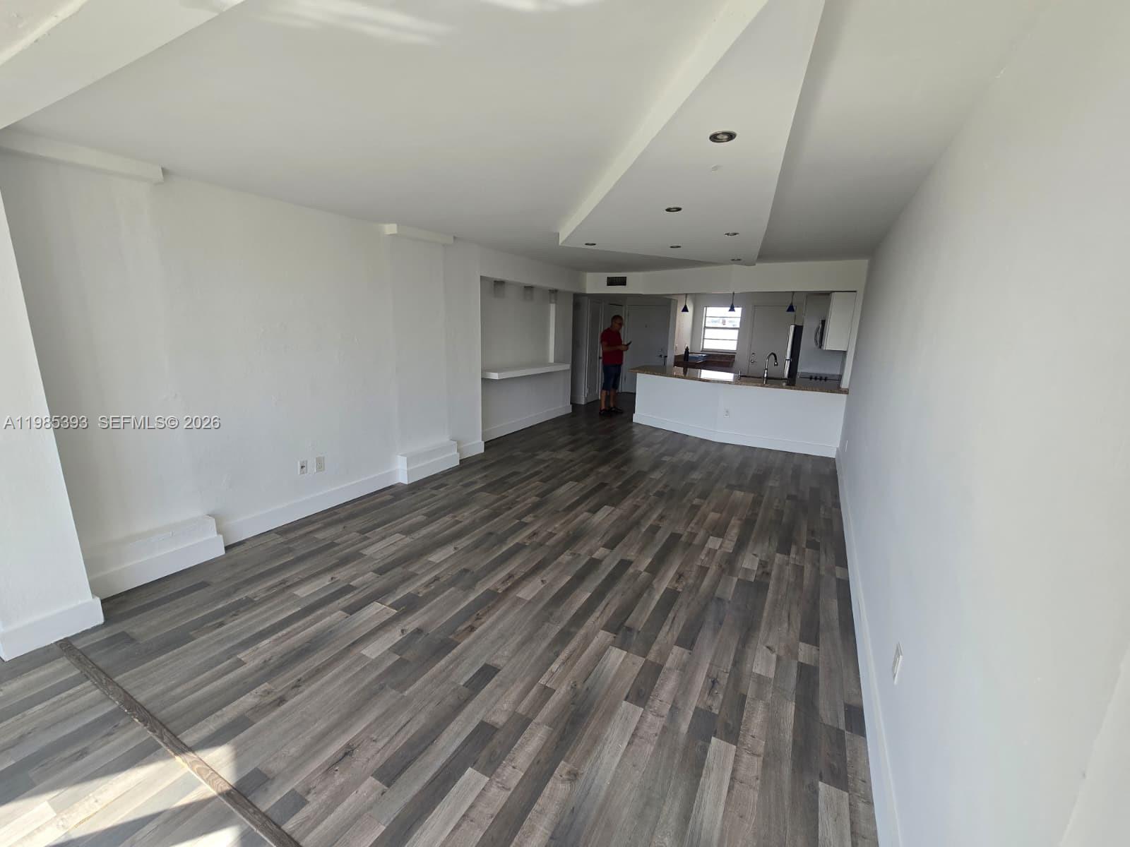 JADE WINDS GROUP - - Residential Lease