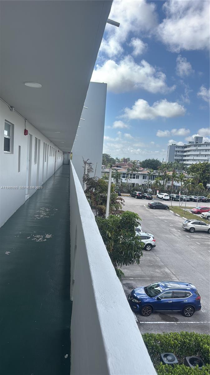 JADE WINDS GROUP - - Residential Lease