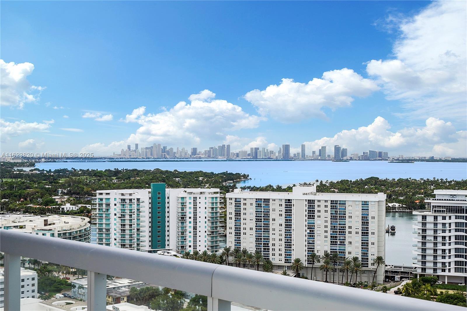 NORTH CARILLON BEACH COND - Residential