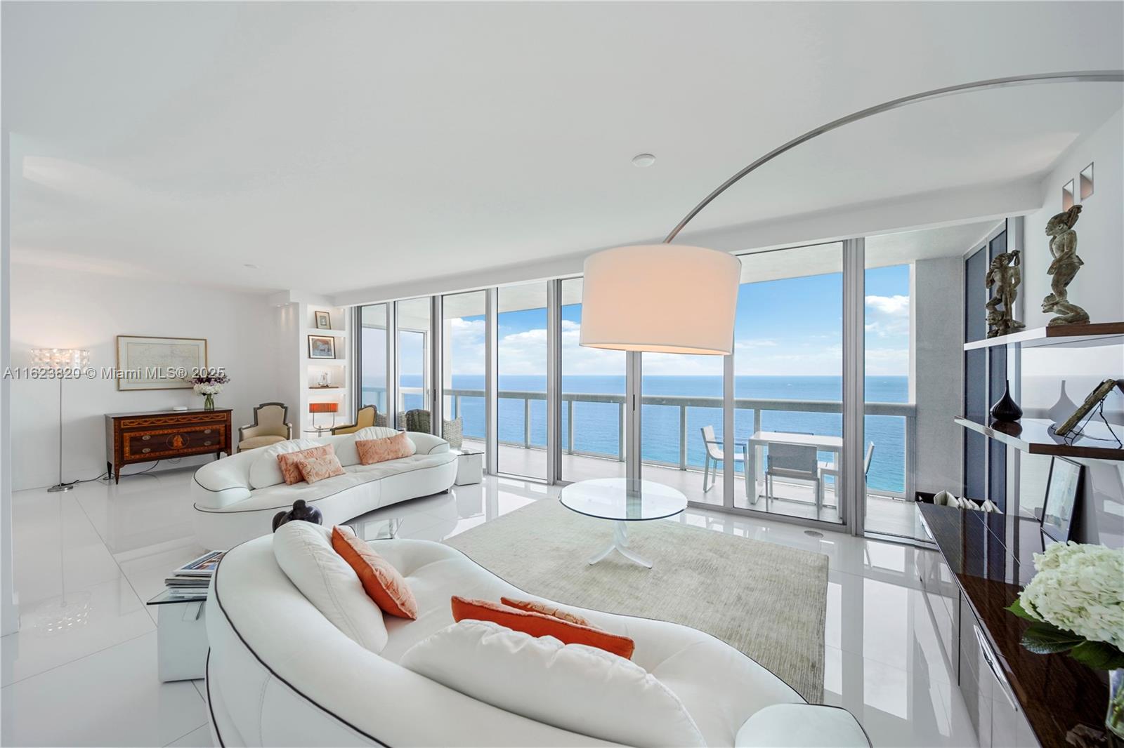 NORTH CARILLON BEACH COND - Residential