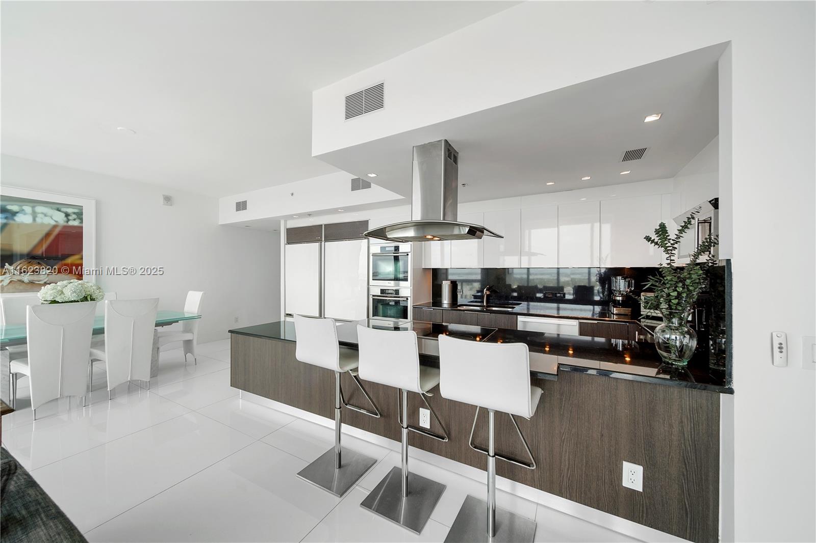 NORTH CARILLON BEACH COND - Residential