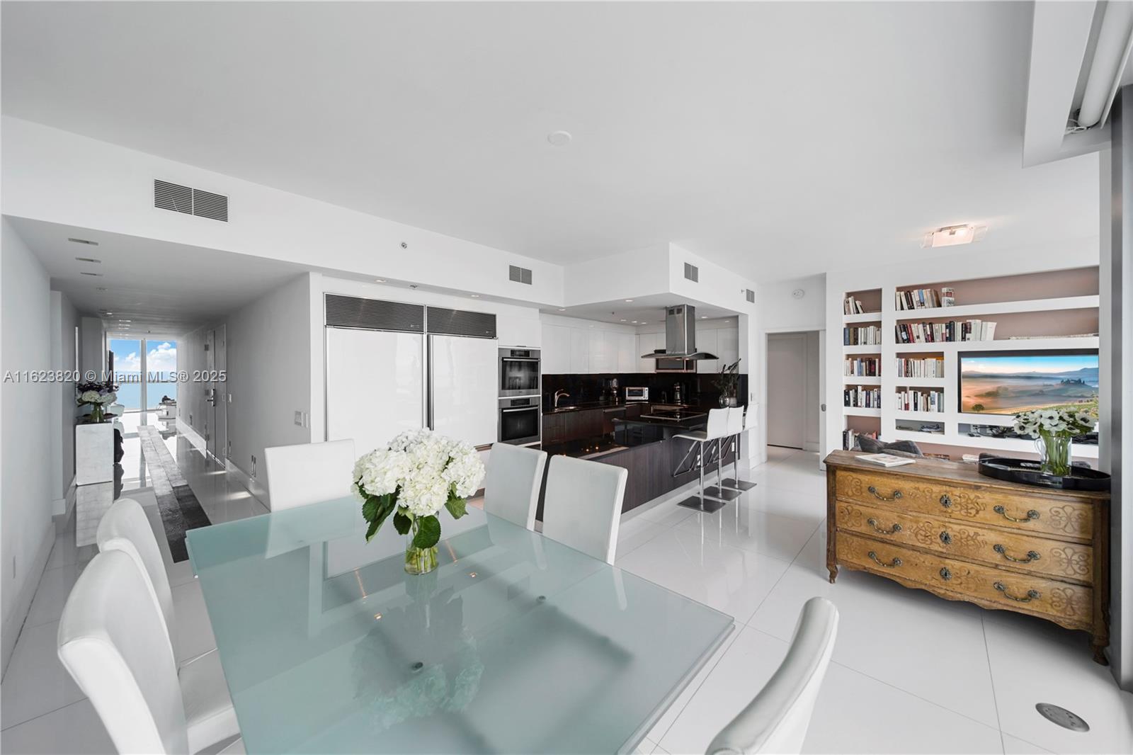 NORTH CARILLON BEACH COND - Residential