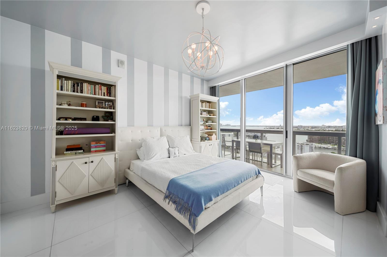 NORTH CARILLON BEACH COND - Residential
