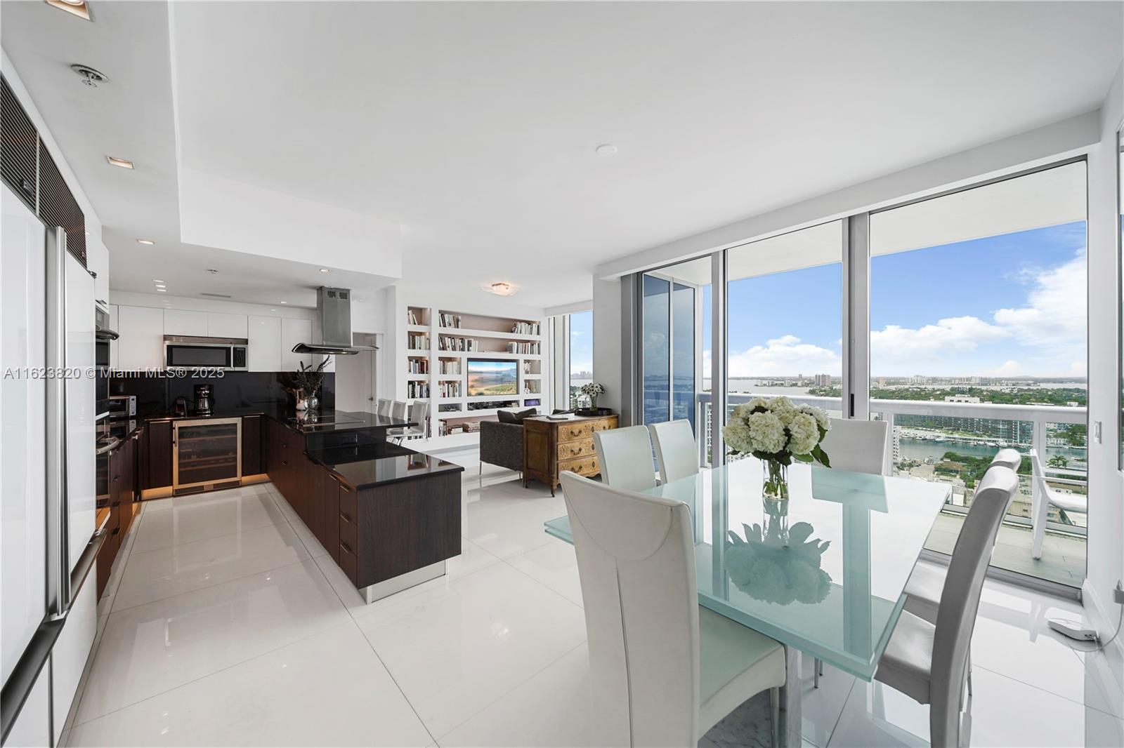 NORTH CARILLON BEACH COND - Residential