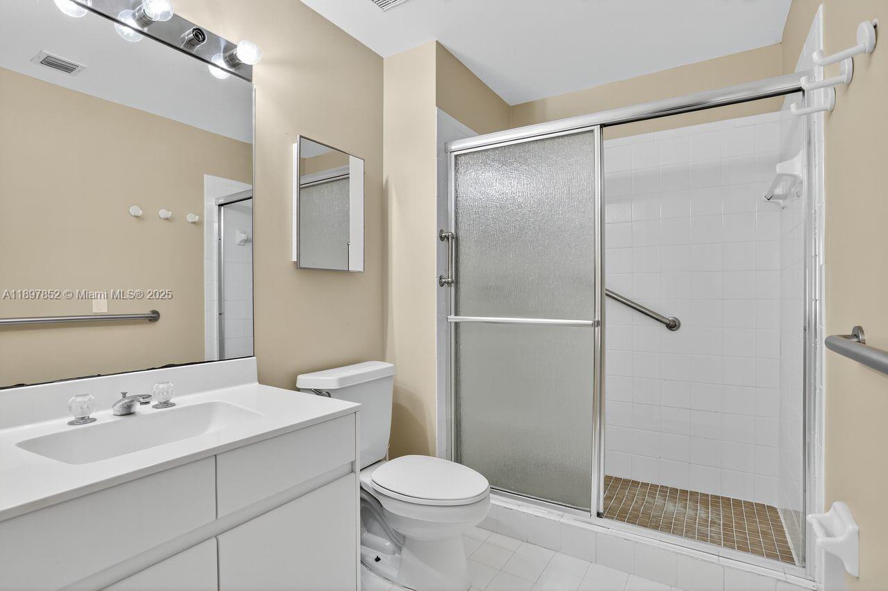 MISTY OAKS AT PALM-AIRE C - Residential