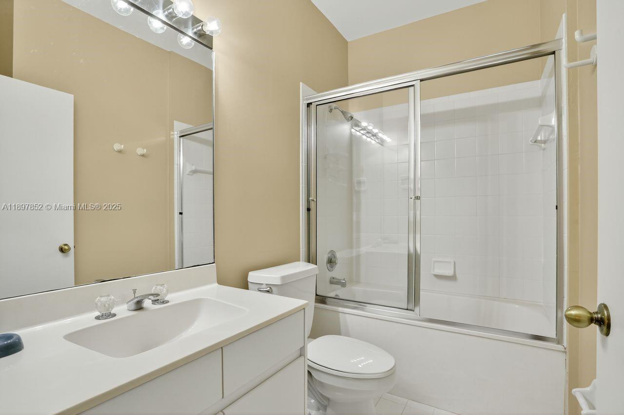 MISTY OAKS AT PALM-AIRE C - Residential