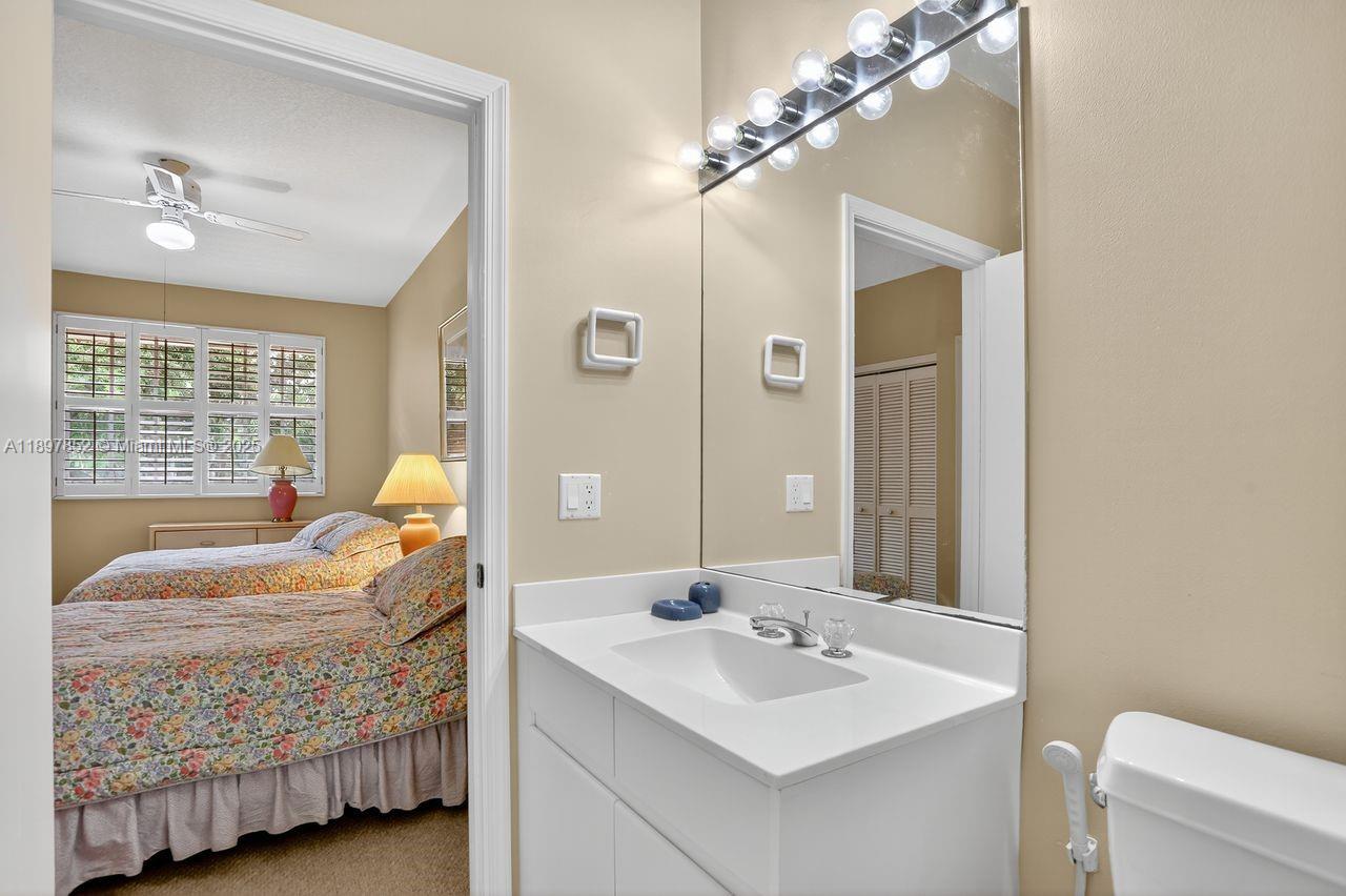 MISTY OAKS AT PALM-AIRE C - Residential