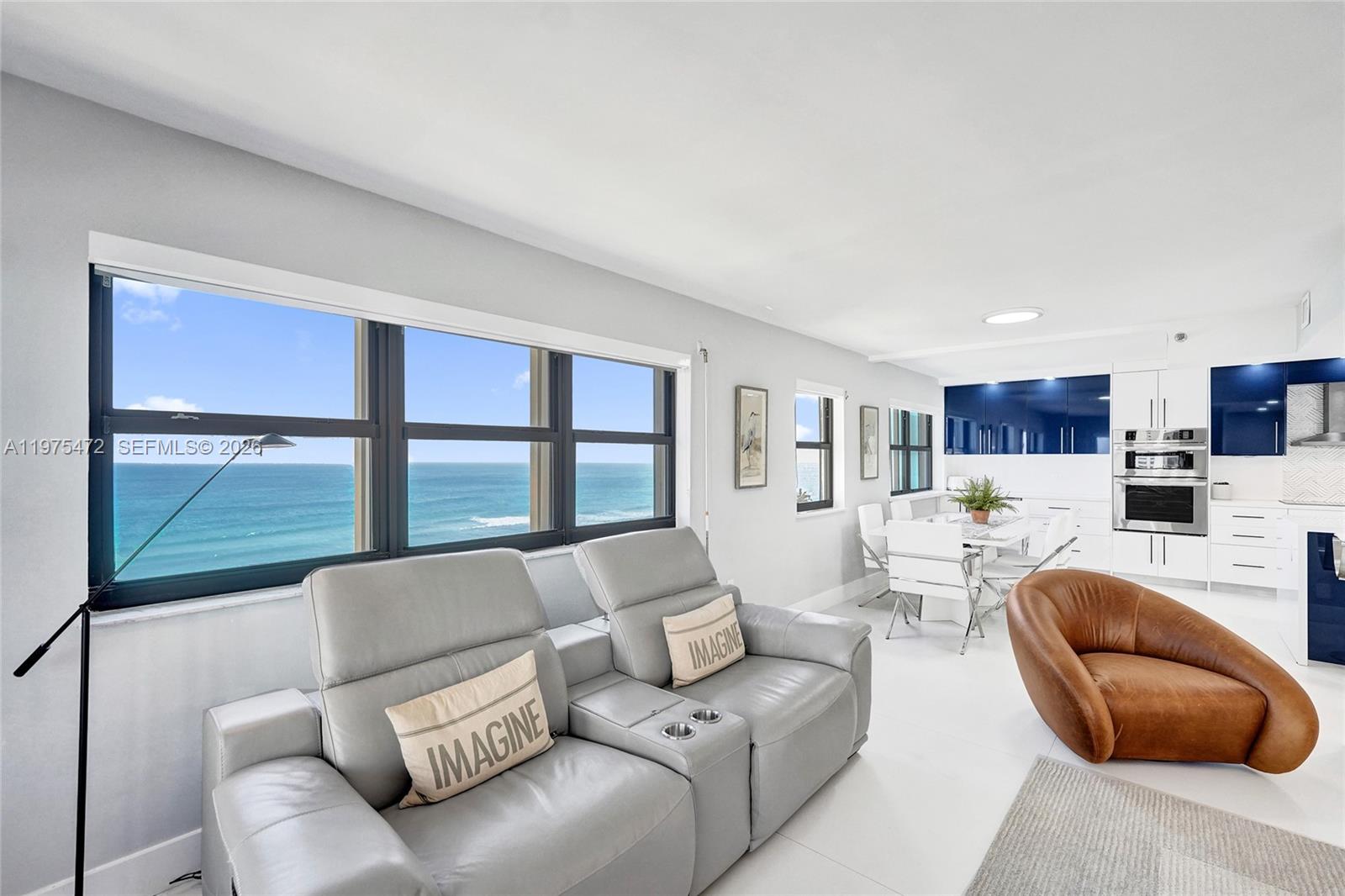 SUMMIT CONDO - Residential