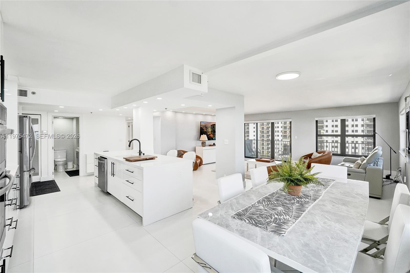 SUMMIT CONDO - Residential