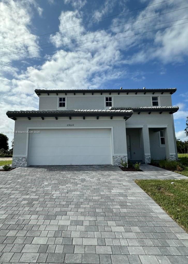 Gorgeous 4 bedroom, 3 bathroom Single Family Home is ready to move in. The unique corner lot with precious garden offers lots to families, kids and green lovers. Close to everything ,Near Great Schools , US 1 and minutes from the Turnpike. Miami Dade Housing Voucher is welcomed .