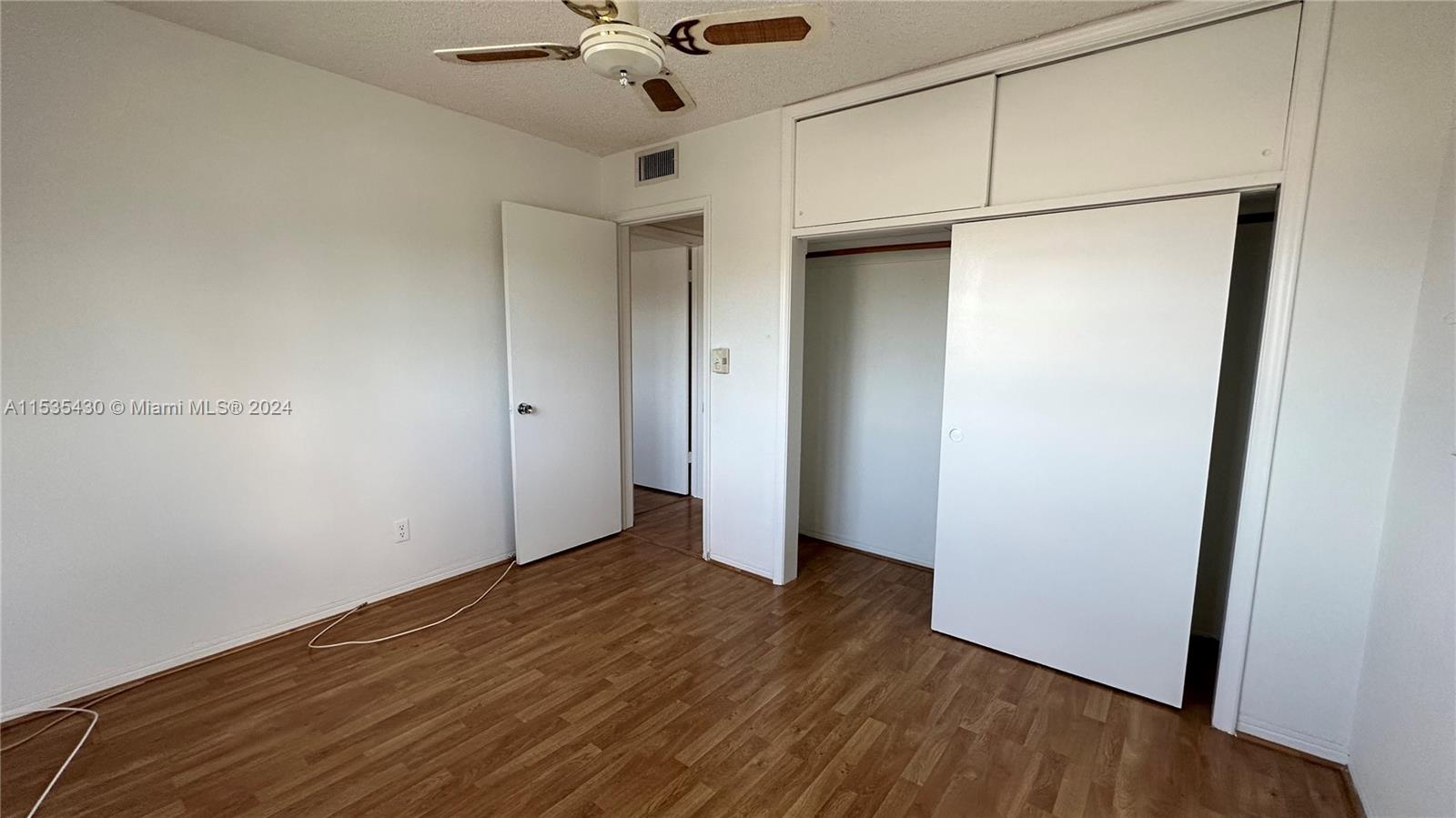 VENETIAN CONDO - Residential Lease