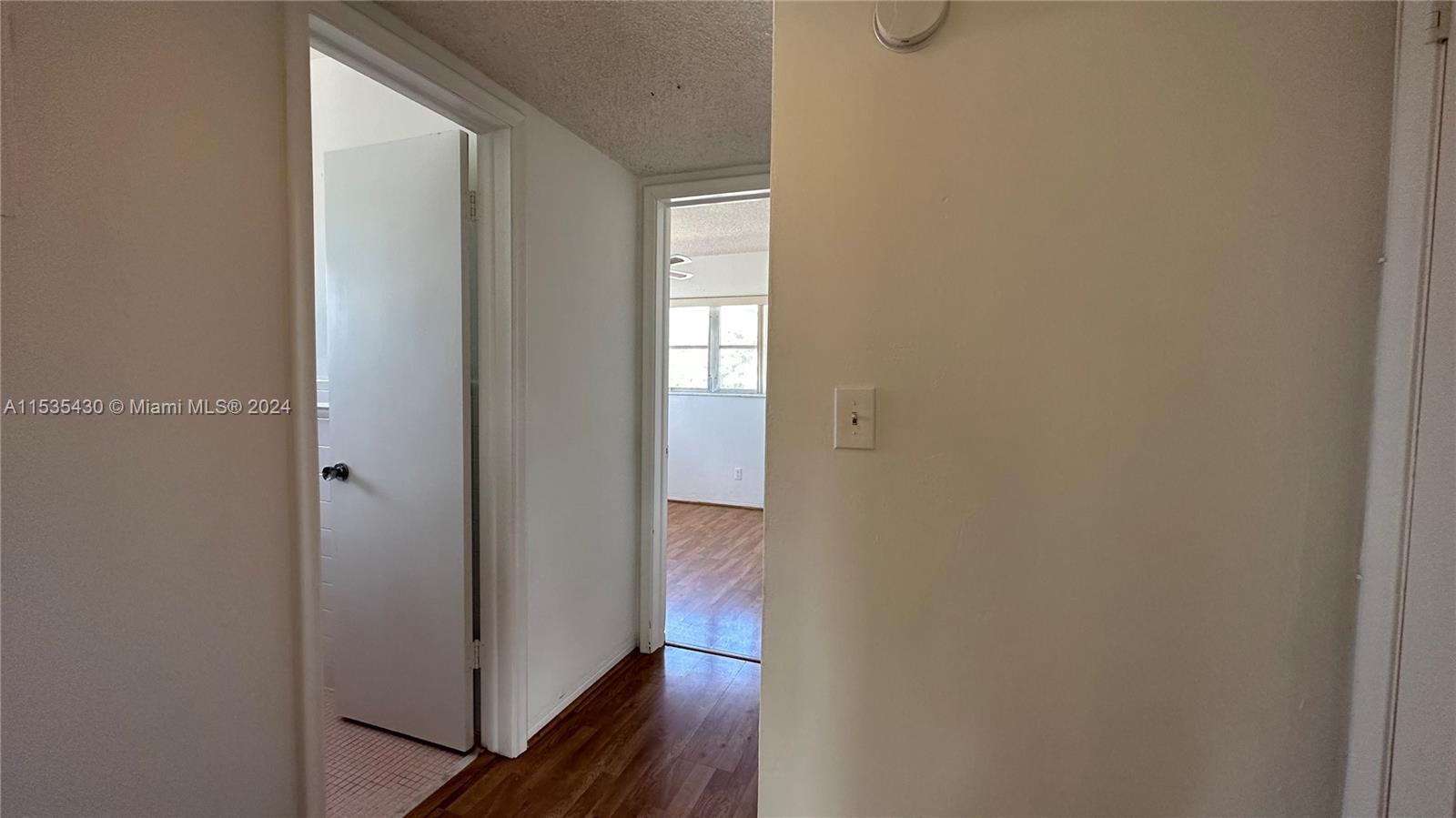 VENETIAN CONDO - Residential Lease