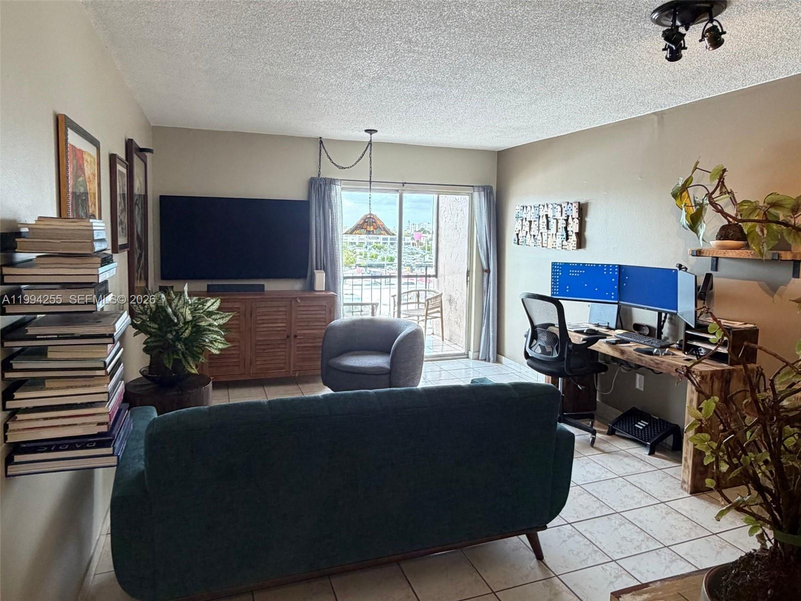 EL CID CONDO - Residential Lease