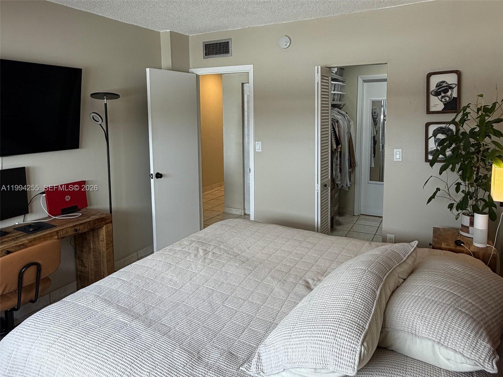 EL CID CONDO - Residential Lease