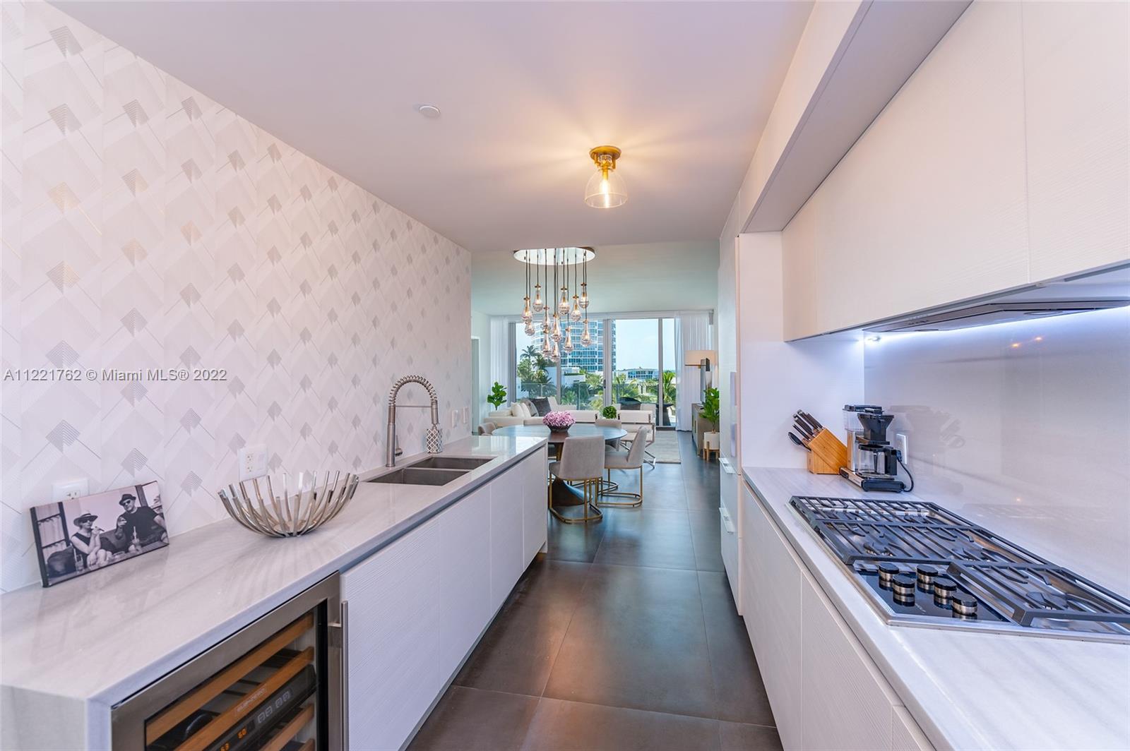 ONE OCEAN CONDO - Residential