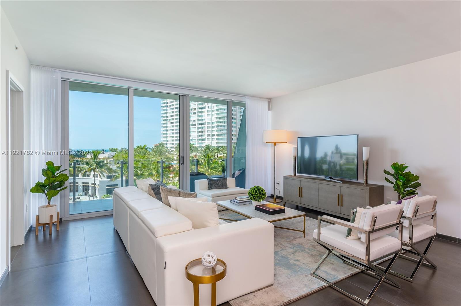 ONE OCEAN CONDO - Residential