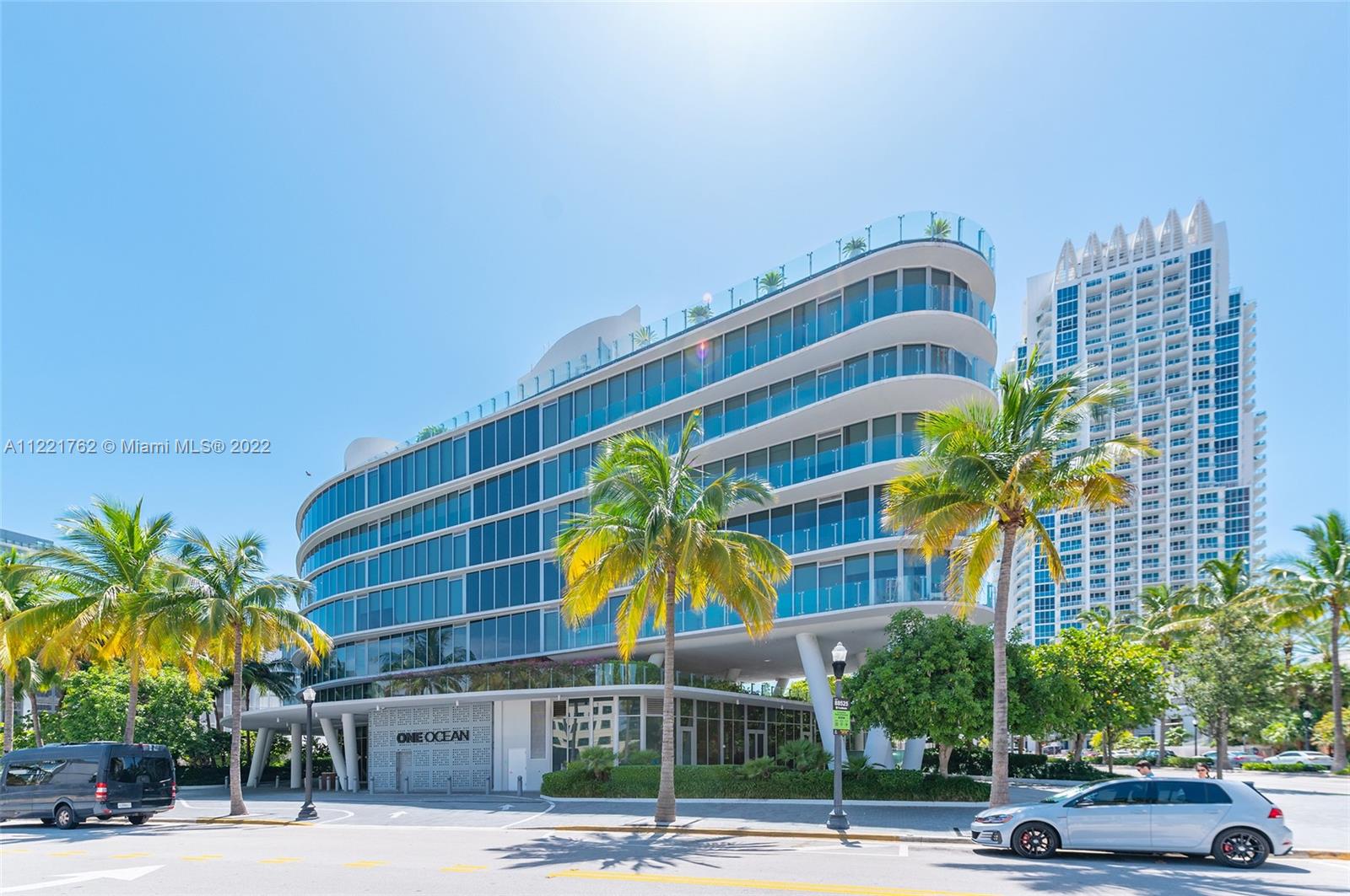 ONE OCEAN CONDO - Residential