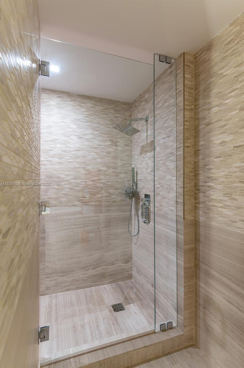 ONE OCEAN CONDO - Residential