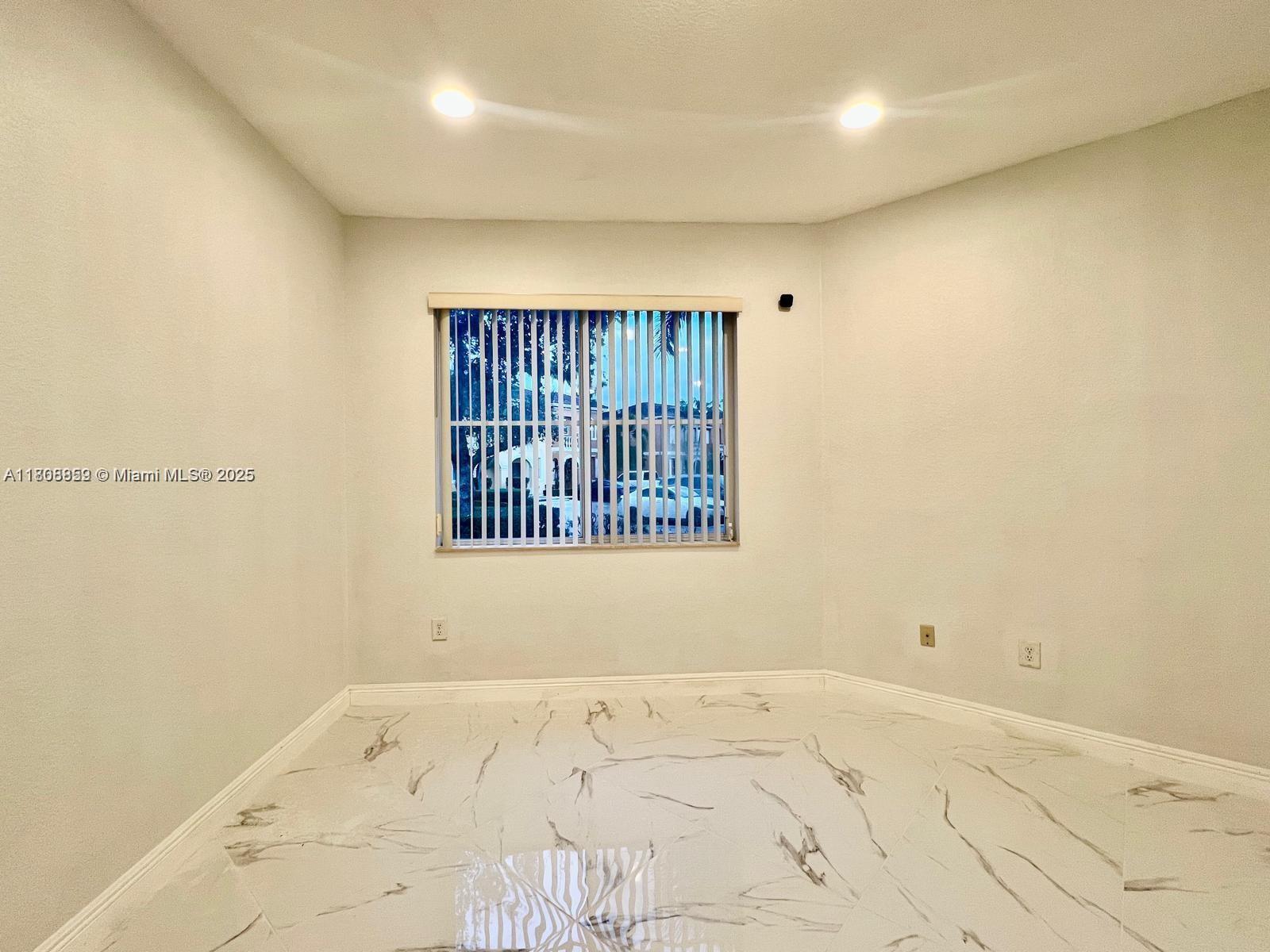 VILLAGE WALK CONDO - Residential Lease