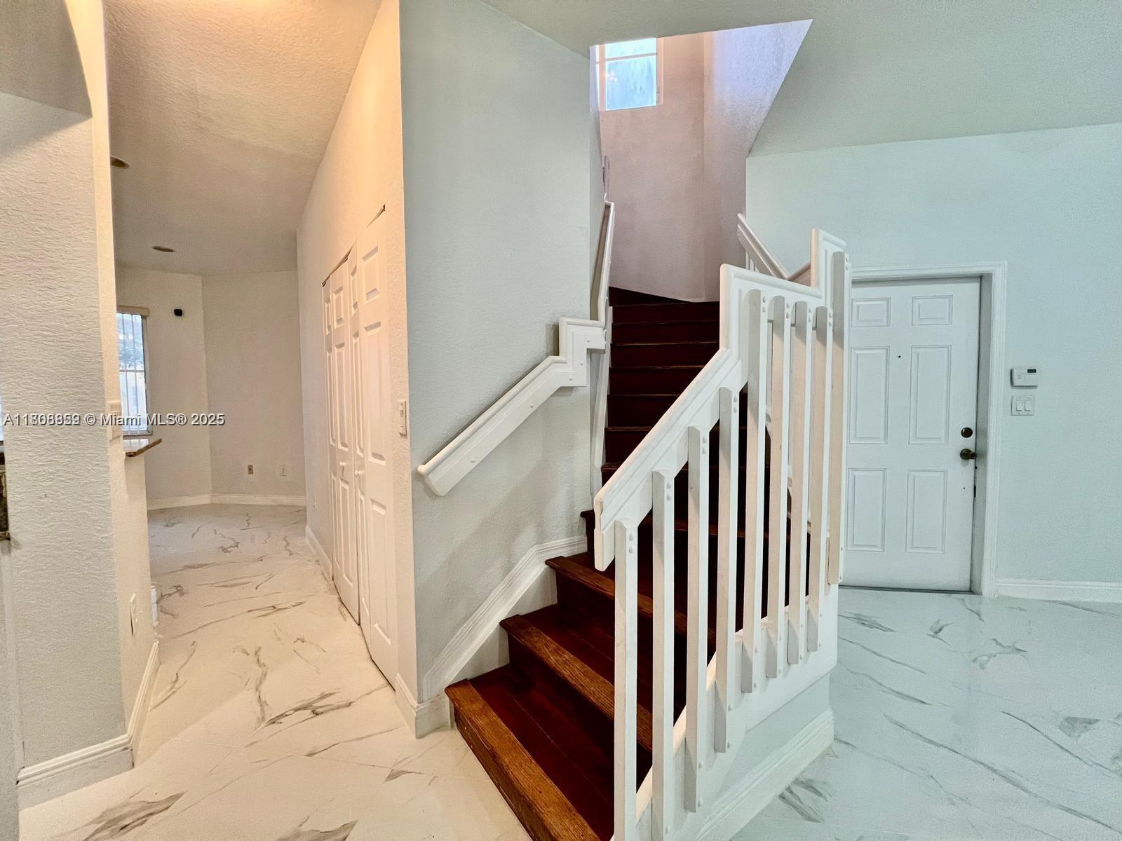 VILLAGE WALK CONDO - Residential Lease